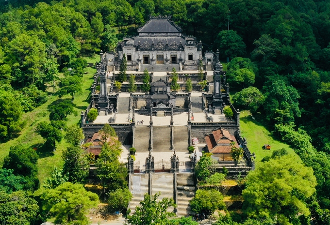 TP. HỒ CHÍ MINH -CỐ ĐÔ HUẾ - QUẢNG TRỊ - QUẢNG BÌNH